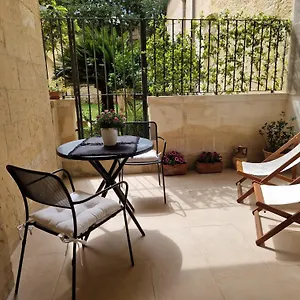 Al Centro Di Le Due Rose-con Patio Privato , Lecce Italie